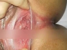 同好相约群内单男小女友口交毒龙加3p