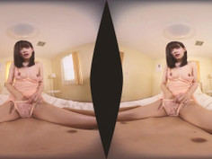 vrporncom_jvrporn_young_wife_gives_you_a_wonderful_show_smartphone_180_lr