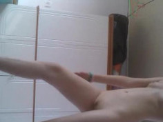 【javfree.top】中国　高校生　裸ストレッチ