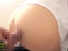 [SCPX-220] 娘の友達が遊びに来たのにエアコン故障でサウナ状態に！汗だくおっぱい＆汗染みパンティ丸出しでもうたまらん！1日4回オナニーする超絶倫の私は無垢な友達全員をとっかえひっかえ犯しまくり！汗まみれの若い躰に何度も何度も生中出し！