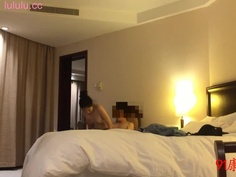 門都不關，直接和戴著眼鏡黑絲襪超正女大生來幾砲!!!(正視點)