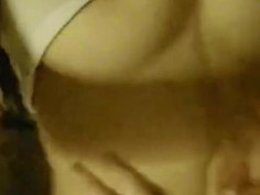 一地花生「IG女神」的「ciiiib (真名Vanessa)」被爆料！偷食兼裡面發射疑床片流出