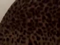 跟我啪啪吧！男友腰痛被強上？“暗黑好康”偷拍傳上網...女友好猛！