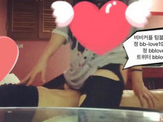 안녕하세요 비비커플 입니다^^ 이것도 저번에 찍은건데 이곳에 안올려서 올려봅니다! 느끼는 곳을 잘 찾아서 자극하는 우리 비비 처음에 비하면 정말 많이 야해졌어요♡ —————————————————————————— 기혼자 만남싸이트 1위 국내여성 70000명 최다보유!