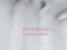 声音调大后看！楼下全是人！差点被发现！最后有人上来！真后悔跑掉！不然就可以被轮了。。。呜呜呜 真后悔自己读书时没尝试这么玩www