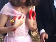 新娘??快哭咯，未完待续。。。 。 爽不爽