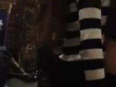 小心撞坏了啊。 会玩