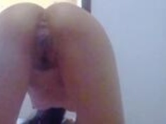 女孩開腿掰穴給你看