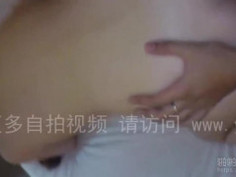 [JAV101本日招牌!]情人抱著腿叫著快點的模樣超騷! B又緊的讓人超想射