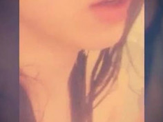 오늘도 똑같은 하루. 내일은 일없는날이니깐 샤워를 더 오래해야지. 사회생활에 약해지면 안되니깐 엉덩이에 빨간 내 손자국. 뜨거운 물에 몸을 녹일때 제일 마음이 편해져. 날씨가 풀리면 반신욕 해야지. 내일 강의 들으러 가야되니깐 일찍 자야겠다. 엉덩이 만지고싶다