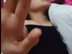 在擋就不繼續了! 才乖乖的把手放下