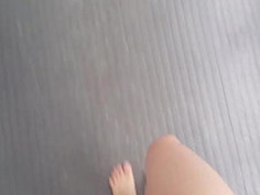 집 근처에 건물 새로 짓길래 한 번 들어와봤다가 몰래.. ㅎㅎ 이런 스릴 넘 져아.. 젖어썽ㅎㅎㅎ 다시보니 반갑네요 ㅎㅎ