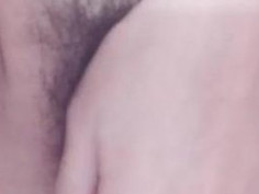 我是海琢磨不透 唇膏插B