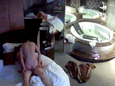 飯店偷拍這位胖男的尺寸肯定滿足不了她嬌小卻很騷的女友