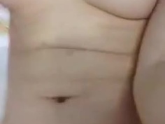 (´▽`)ﾉ-長髮飄逸的丁字褲辣女！舞技很爛但「手技」很強：三角洲快速繞圈到出水