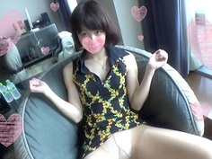 【個人撮影】小柄S級Loli娘　貧乳勃起乳首が感じ過ぎパンスト濡らすパイパン愛液「恥ずかしいよぉ…おちんぽ♥」涙目になりながらも淫乱思考で赤面絶頂！【モザ無】全員おまけ動画付 FC2-PPV 589666 - 1