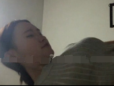 [看好片 過好年!] :妳和妳媽一樣騷， 原來騷性是會遺傳的，她女兒真是可愛的小吃貨