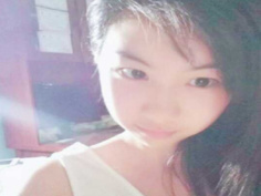 小妹妹盡然自己把自己處女給破了..