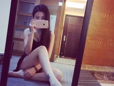 [無碼內射!]聖誕夜約泡23歲小嫩模 射的全鎖在B裡 懷上了怎辦