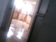 變態哥到女性澡堂偷拍！各種環肥燕瘦大小奶通通入鏡...還偷開置物櫃偷內衣聞奶香