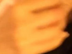 正妹的鮑魚跟臉一樣美！粉嫩又水的樣子讓我好想一舉進攻：還要邊抓奶才爽２