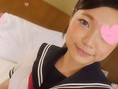 【無許可×生ハメ】18歳☆S級Loli娘「子供なのに赤ちゃん出来ちゃう♥」制服援●娘がオヤジに騙され想定外の生SEX！幼い子宮に精液侵入で妊娠確実→退学親バレ人生終了ｗ【モザ無】おまけ写真集付 FC2-PPV 707419