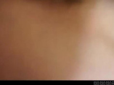 看到學妹穿這件內衣一次就內射一次