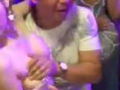 ?打开微信，点击添加好友 ?点击搜索公众号 ?输入“老号”，搜索关注哟 ??????????? 分享在线视频，各种稀缺资源 美女美色，提供下载哟 ?关注微信公众号：老号 ?关注微信公众号：老号 いいね♡