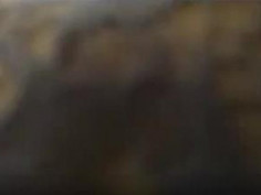 卧室三人行拍着拍着就流水了操着操着白浆就飙出来了