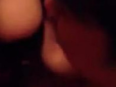 情侶火辣辣觀音坐蓮。男方當心搖過頭斷掉喔（有影）