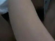 [異物侵入]回到家就是要先自慰～癢了一整天！好想要真實大屌阿～學生妹玩到紅蘿蔔都是淫水啦（有影）