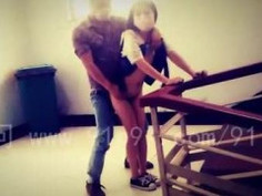 [自拍微露]在學校當四腳獸～請朋友幫忙拍！現在學生瘋狂程度超驚人（有影）