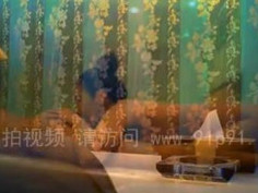 [偷拍露臉]土豪「天上人間」選妃，帶２個玩雙飛～服務很好還會幫忙推！（有影）