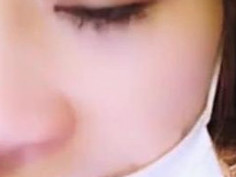 美女在按摩时故意漏逼挑逗 - 看AV就来看蜜桃