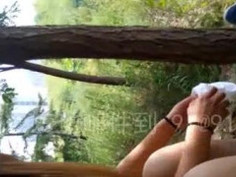 [自拍露臉]連「少林寺」也淪陷～大膽情侶在後山玩弟弟，好像有人來！射完趕快走（有影）