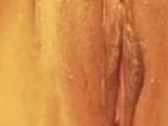 [特寫自拍]濕漉漉鮑魚才新鮮？太乾噴點水！水水亮亮好好吃（有影）