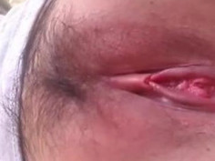 [自拍露臉]清秀女學生～房間露出粉嫩美鮑！透明液體好想吸 （有影）