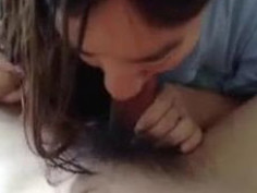 [自拍微露]Ｄ罩杯人妻用「肉包夾熱狗」～每天被咬都不膩，口內衝刺差點噎到（有影） - 2