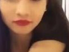 清新妹妹直播玩很大，露出邪惡「南半球」被網友嫌～加碼開大決，連"點點"都露出來啦！（有影）