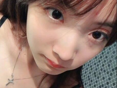 長的清純漂亮的妹子自拍 鮑鮑都跟內褲顏色一樣粉嫩