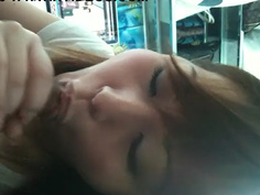 櫻花妹邊看柯南邊幫男友口交自拍