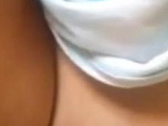 無毛妹自慰插到水流不止