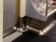 港女系列~ 地下鐵碰著她