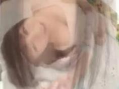 【無修正】おま●こにハメる為スクール水着に穴を開けられ中出しされる甘えん坊でポッチャリな娘