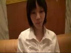 【個人撮影】ちっぱいすぎる奥さまが初撮りAV！他人棒でオルガスムスに達する！