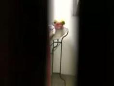 ショートカット美少女の着替え盗撮