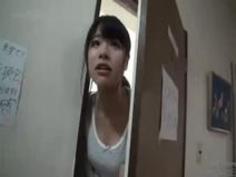 【巨乳おっぱい動画】１０３号室に住んでる素人のＪＤがＭＭ号に降臨！男根ぶち込まれ喘ぎっぱなしで腰を振りまくりなんだが