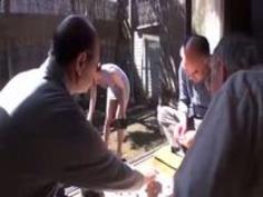 絶倫老人たちに孕ませ輪姦されイ�...