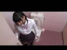 【盗撮動画】公衆トイレに隠しカメラを仕掛けておくと彼氏いるだろうと思うぐらい超カワイイ素人JKが美乳も晒して激しく手マンするオナニーしてるところが盗撮出来るときがありますw