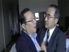 でかまら部長VSちびでぶ巨根